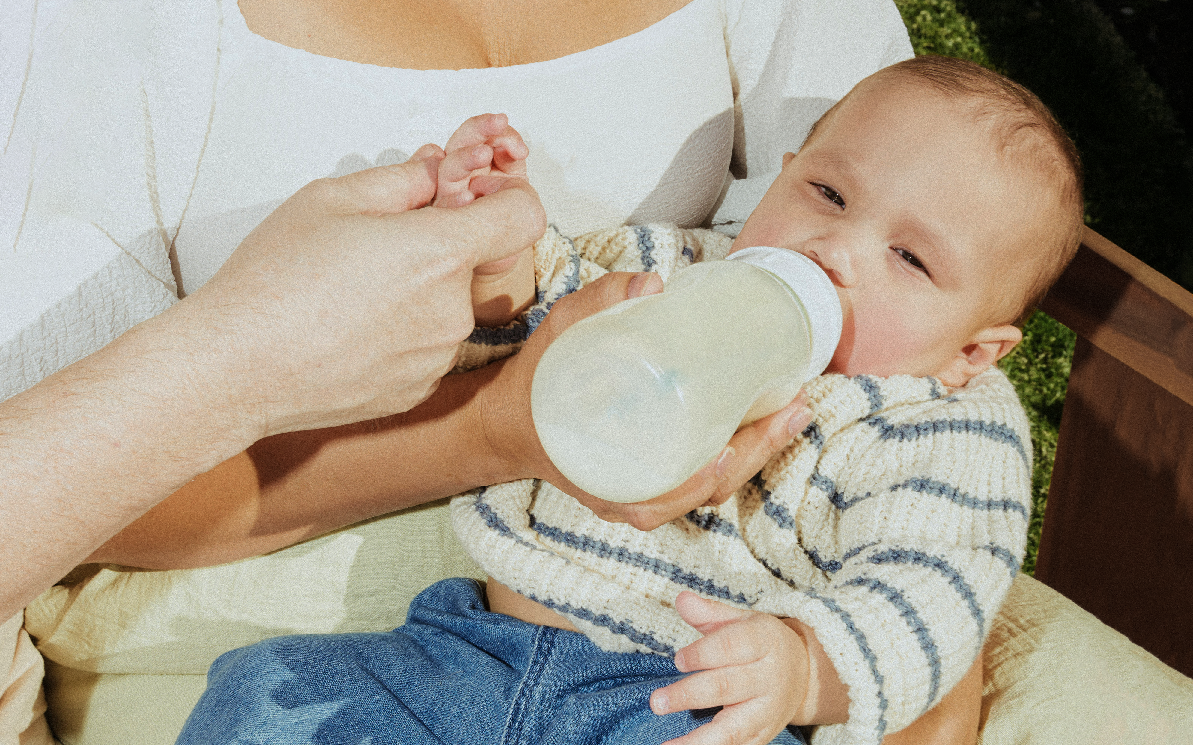 Introducing a Bottle to a Breastfed Baby: When and How