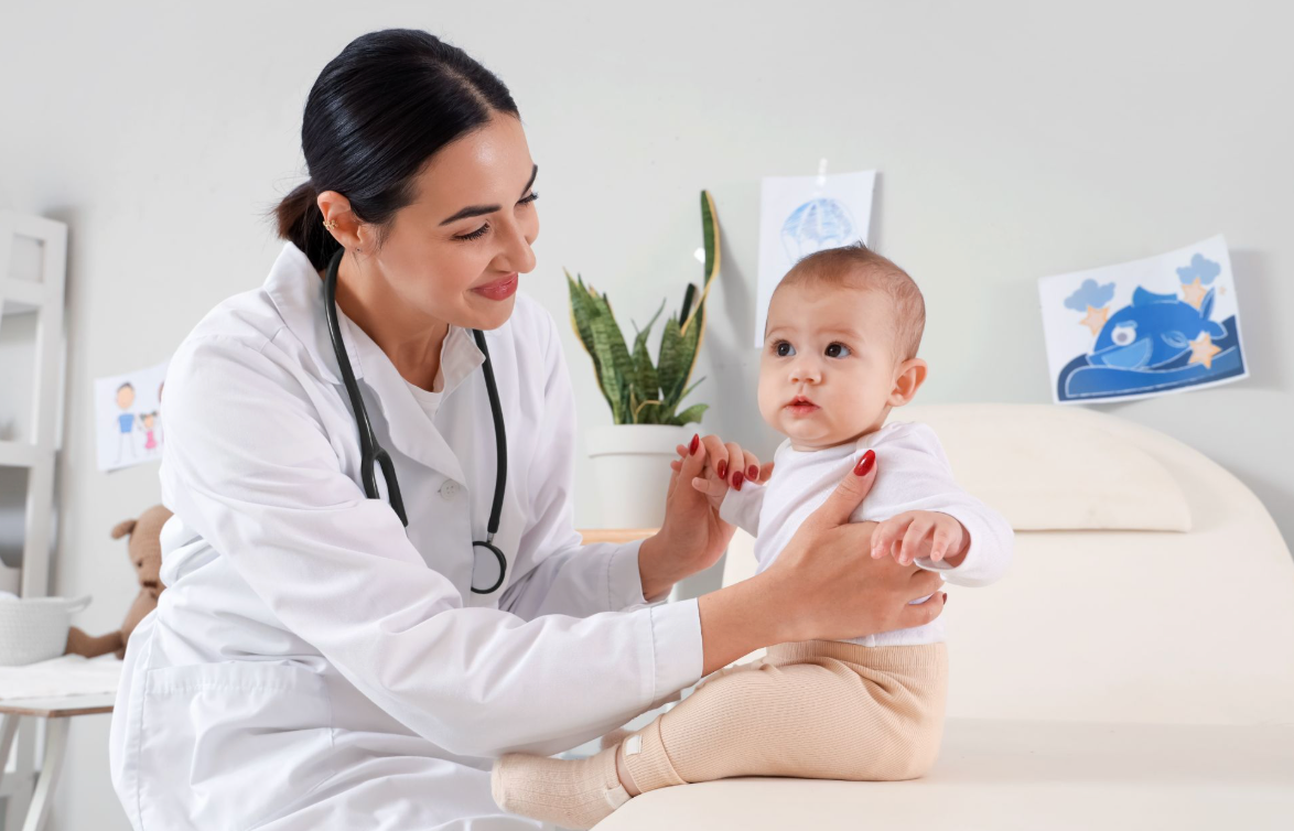 Top Five Reasons Why Healthcare Professionals Love Bobbie Organic Whole Milk Formula