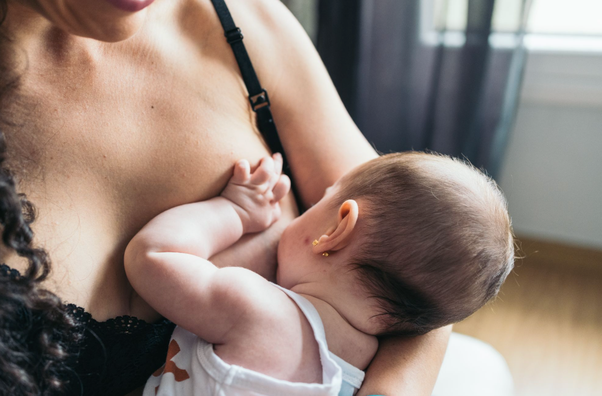 How Many Nursing Bras Do I Need? A Guide for New and Expectant Moms