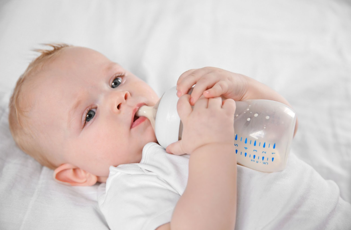 Bobbie Gentle Formula: An Organic Solution for Babies With Sensitive Stomachs