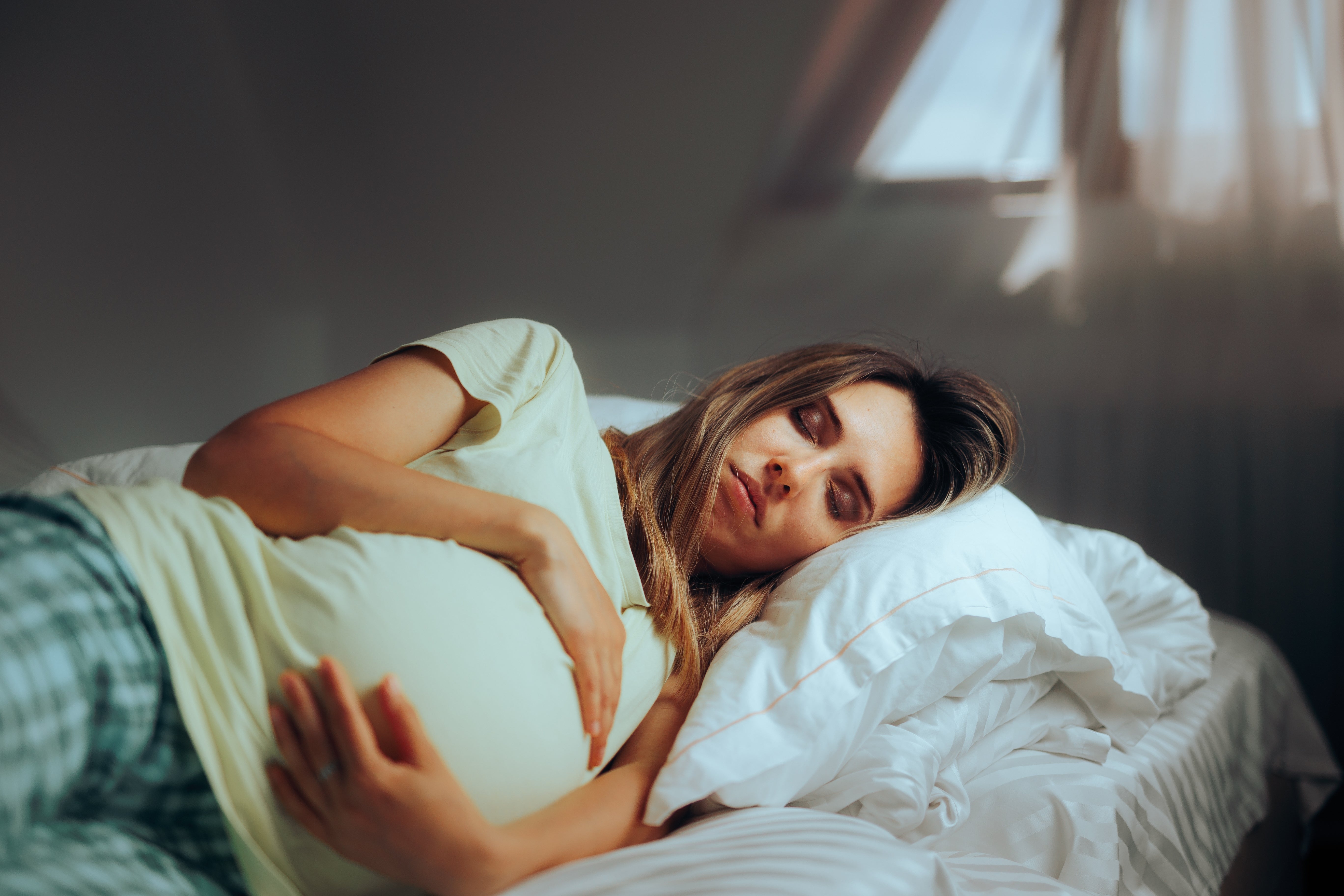 The Best Sleeping Positions for Hip Pain While Pregnant: Find Comfort and Rest Better