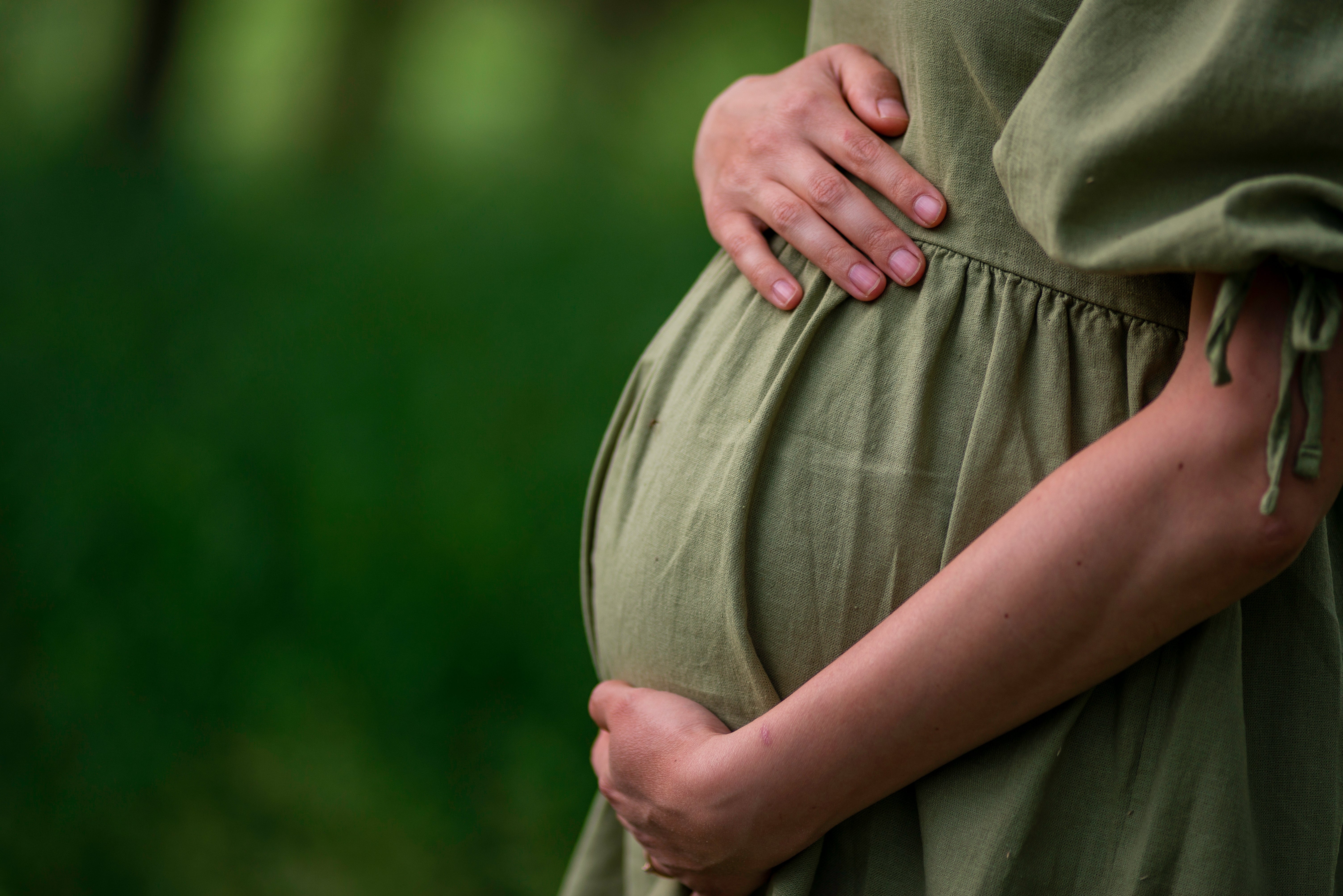 Round Ligament Pain in Pregnancy: What It Feels Like and How To Find Relief