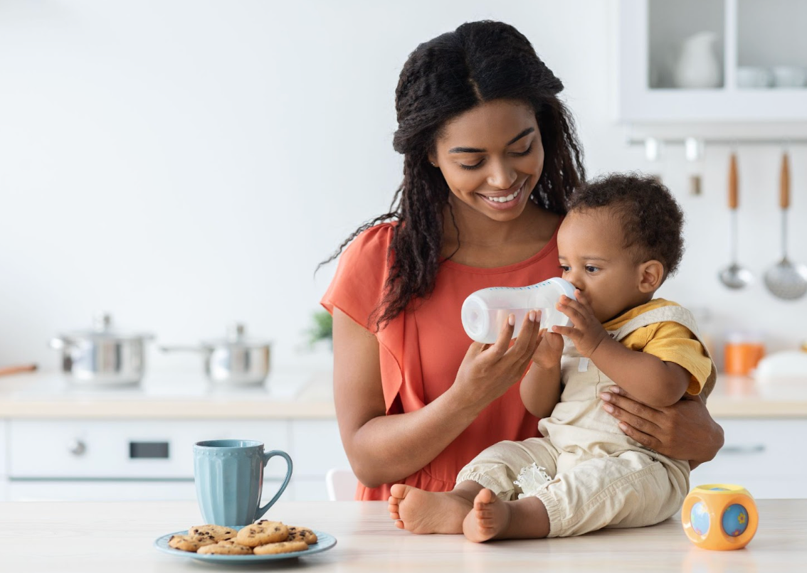 Bottle Feeding Accessories Every Parent Needs